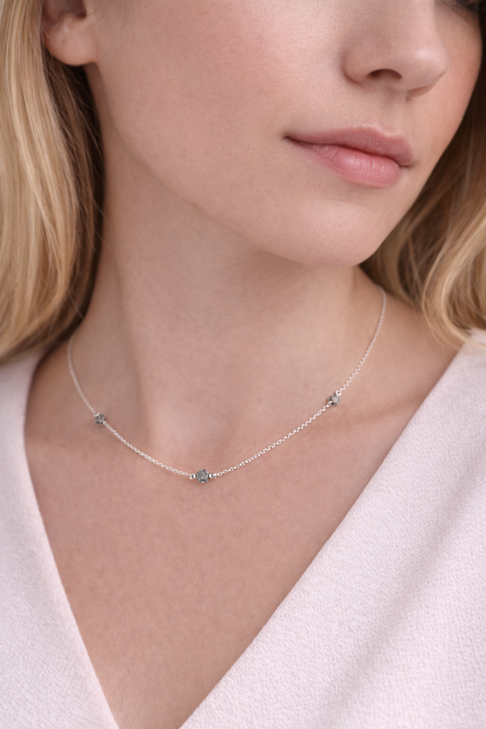 Set tří diamantů, náramek a náhrdelník